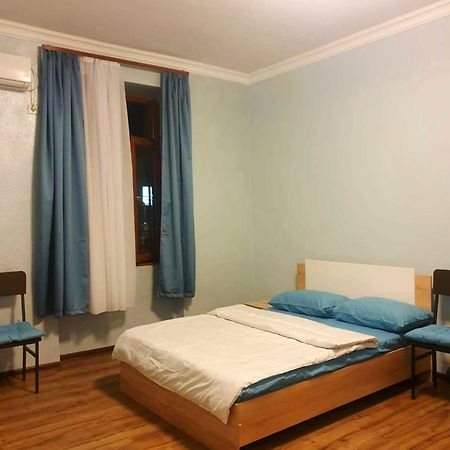 Apartment Near Sasundci Davit Metro Station Erevan Exterior foto