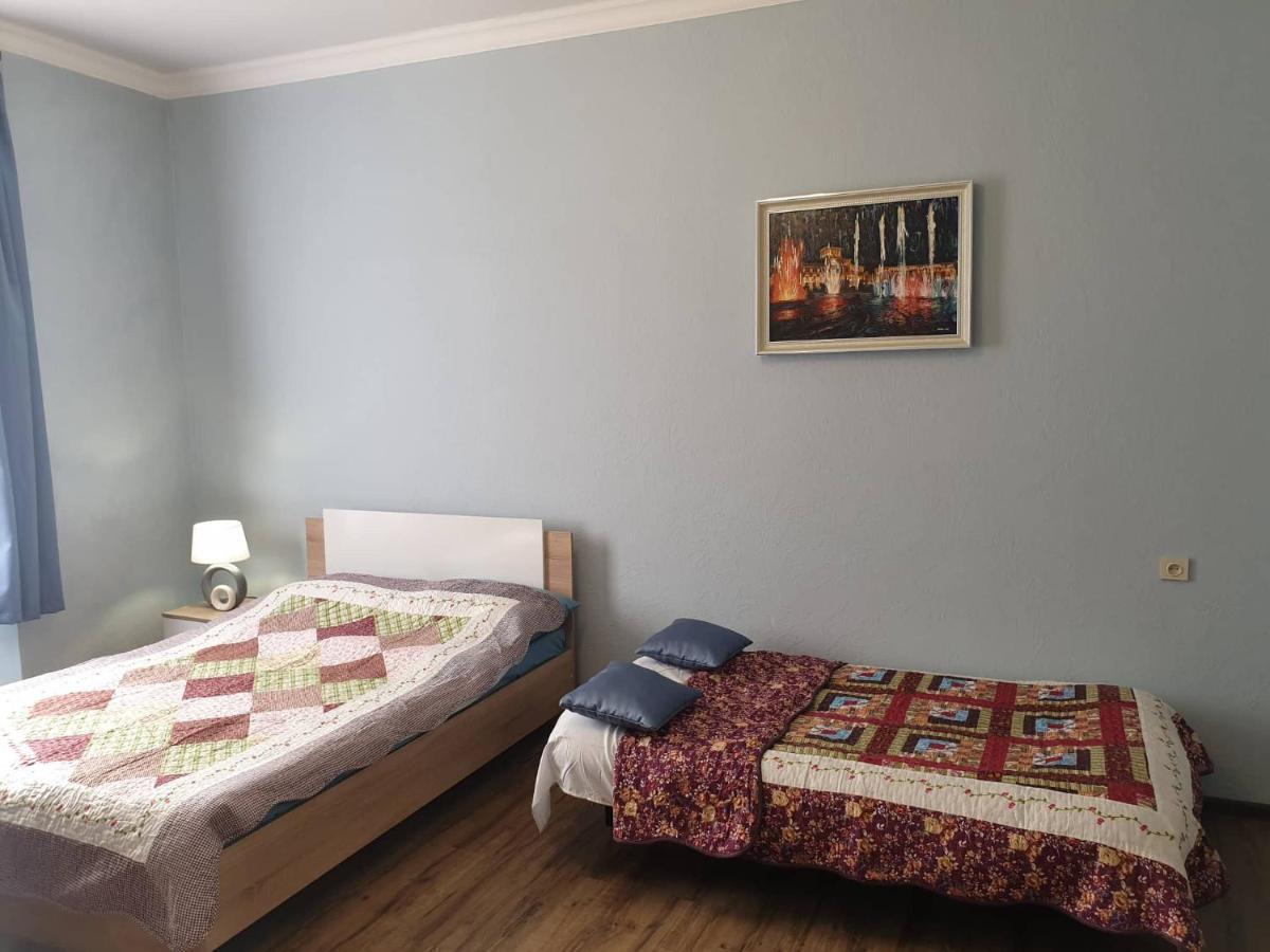 Apartment Near Sasundci Davit Metro Station Erevan Exterior foto